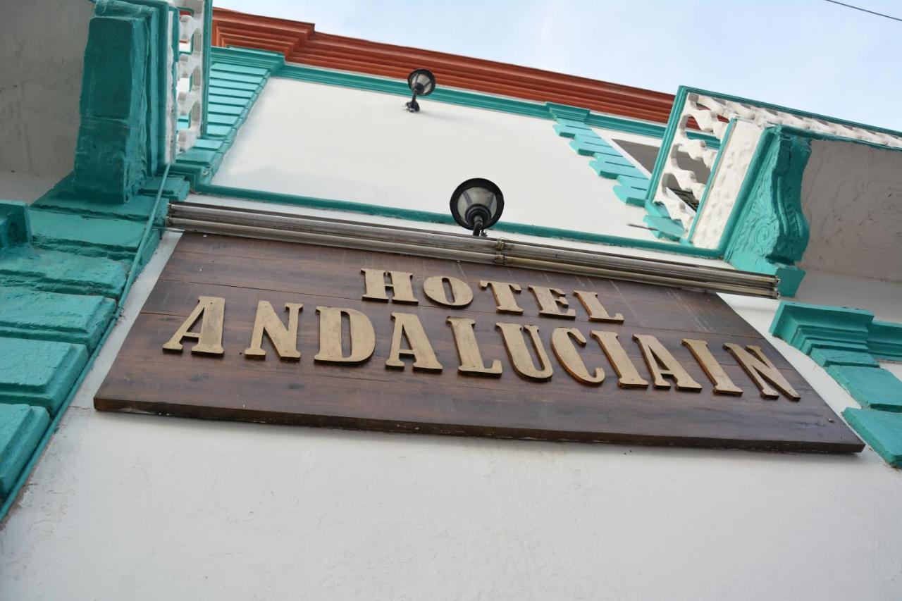 Hotel Andalucia Inn Санта Марта Екстериор снимка