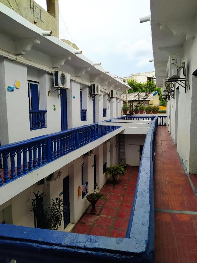 Hotel Andalucia Inn Санта Марта Екстериор снимка