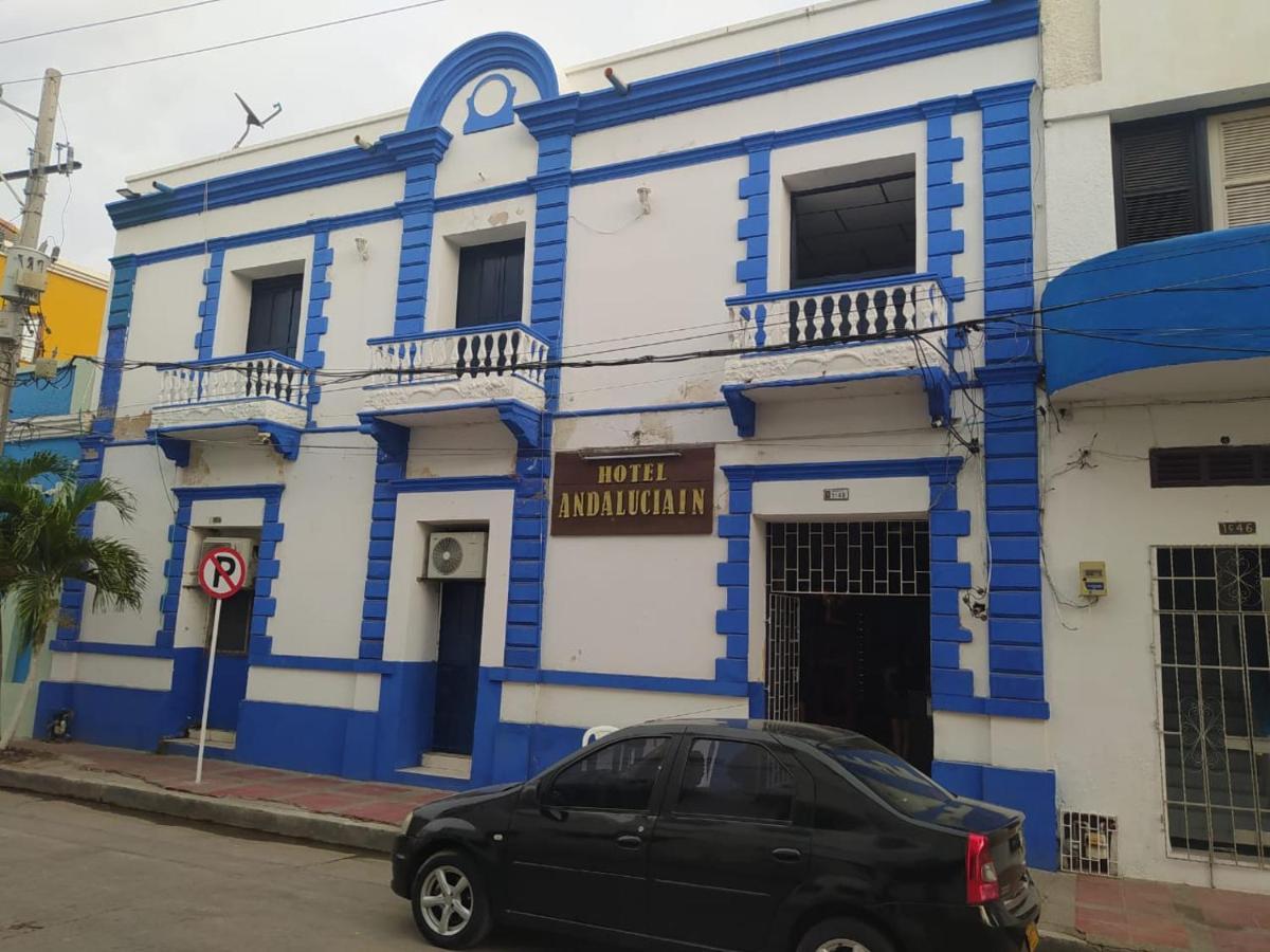 Hotel Andalucia Inn Санта Марта Екстериор снимка
